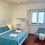 Iaru-bed Experience House אלברובלו