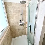 דירה Iaru-bed Experience House *
