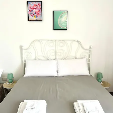 Iaru-bed Experience House Apartmán