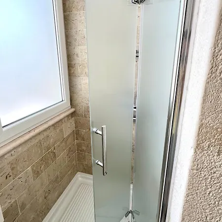 Iaru-bed Experience House אלברובלו