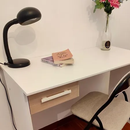 Iaru-bed Experience House *