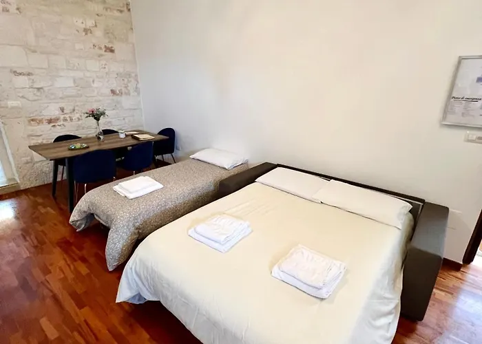 Iaru-bed Experience House