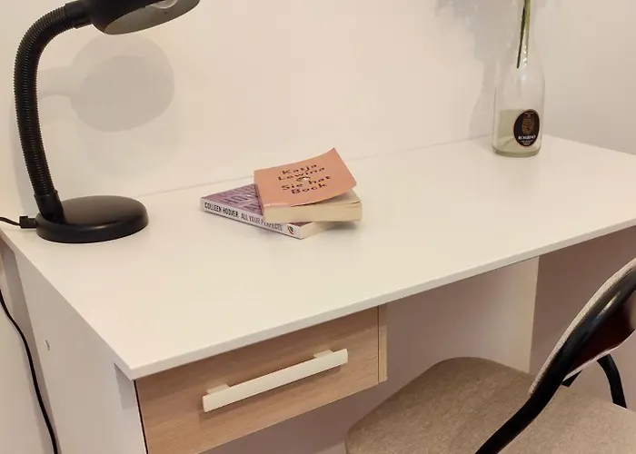 Iaru-bed Experience House *